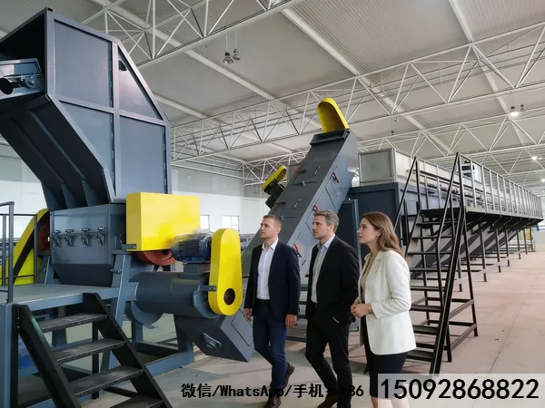 Granulateur PE modèle 125 : Haute efficacité, économie d’énergie, résistance à l’usure et conformité, dédié au recyclage et granulation des déchets plastiques PE Granulateur PE modèle 125 : Haute efficacité, économie d’énergie, résistance à l’usure et conformité, dédié au recyclage et granulation des déchets plastiques PE